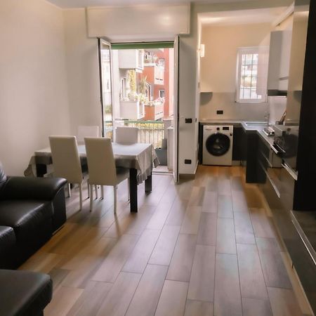 Prestigioso Appartamento In Zona Tortona - Solari Milánó Kültér fotó